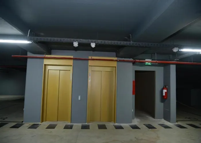 Central Comfort Tirana-By Green Terrace * ティラナ