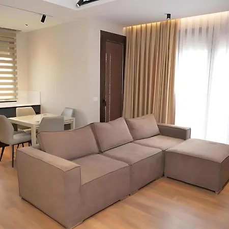 Comfort Tirana-by Terrace Lägenhet Tirana
